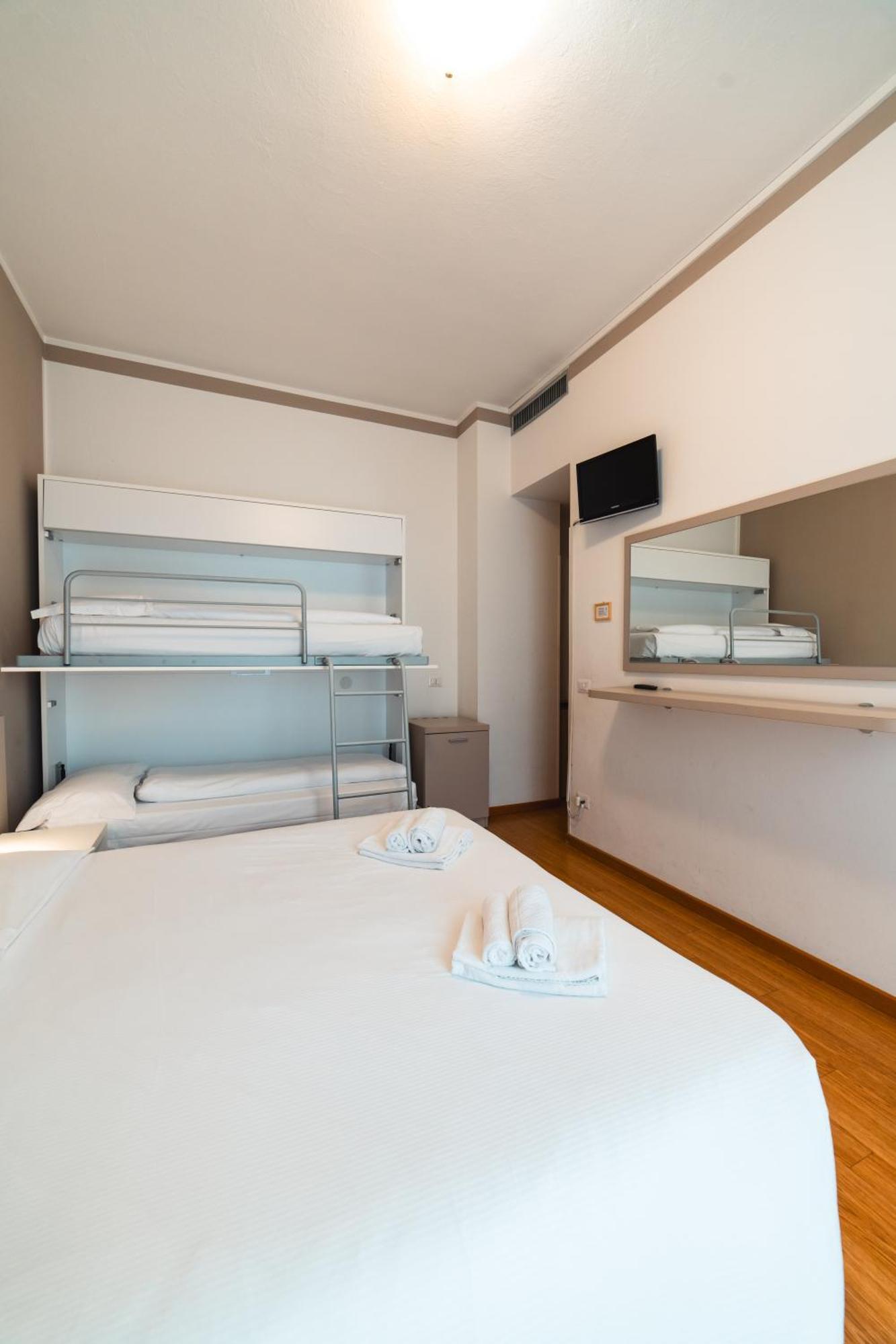 Hotel Del Corso Bibione Exterior photo